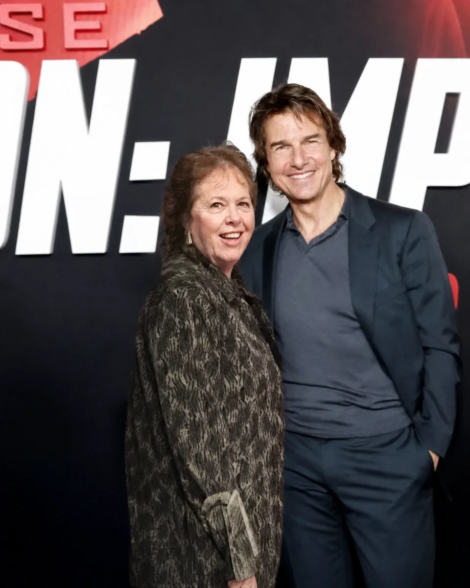 Andrea Sims with Tom Cruise