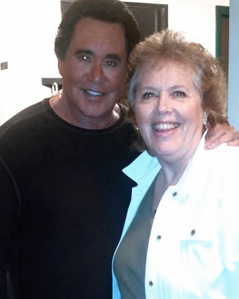 Andrea Sims with Wayne Newton Andrea Sims with Wayne Newton